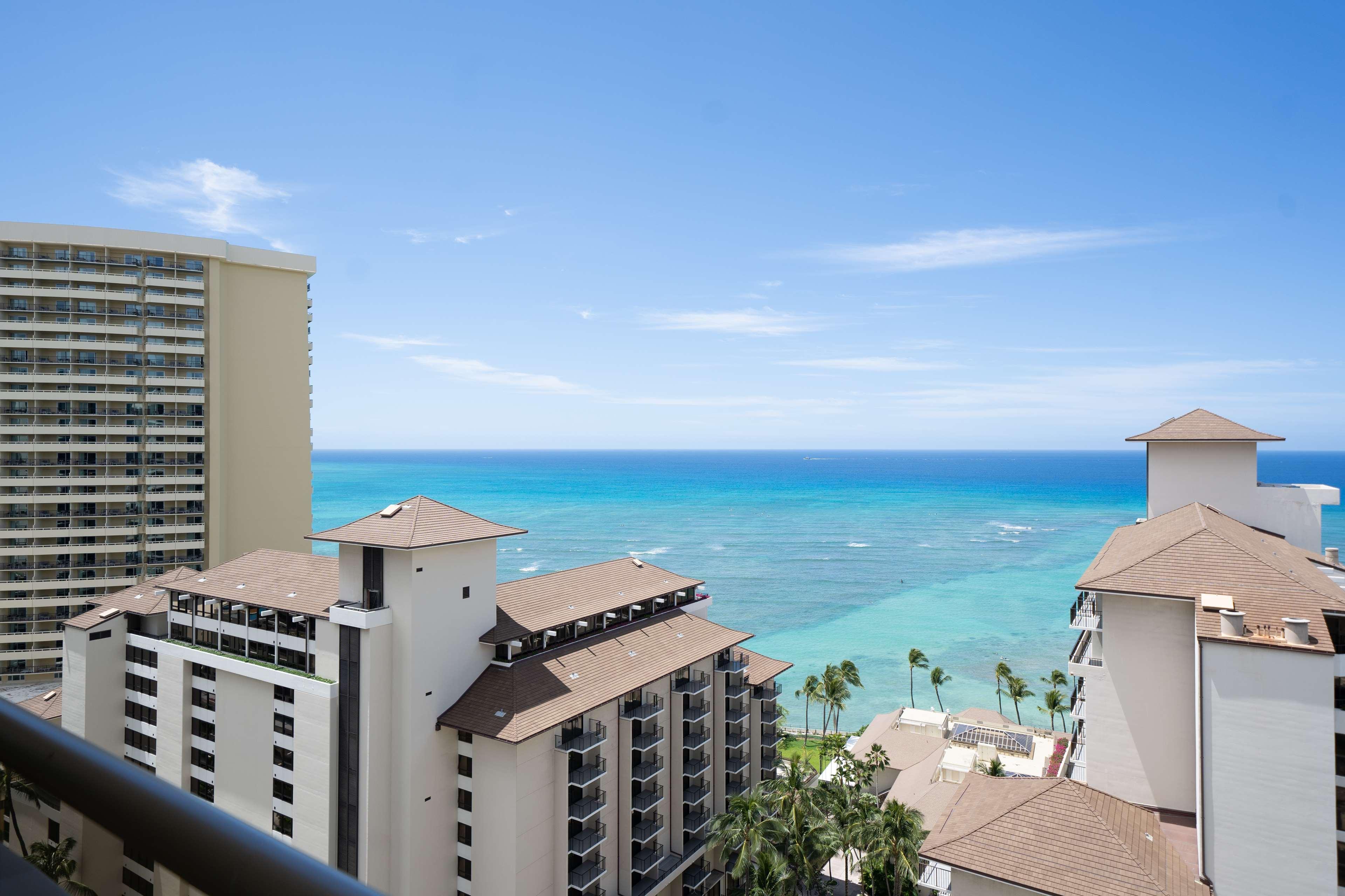 Embassy Suites By Hilton Waikiki Beach Walk Honolulu Extérieur photo
