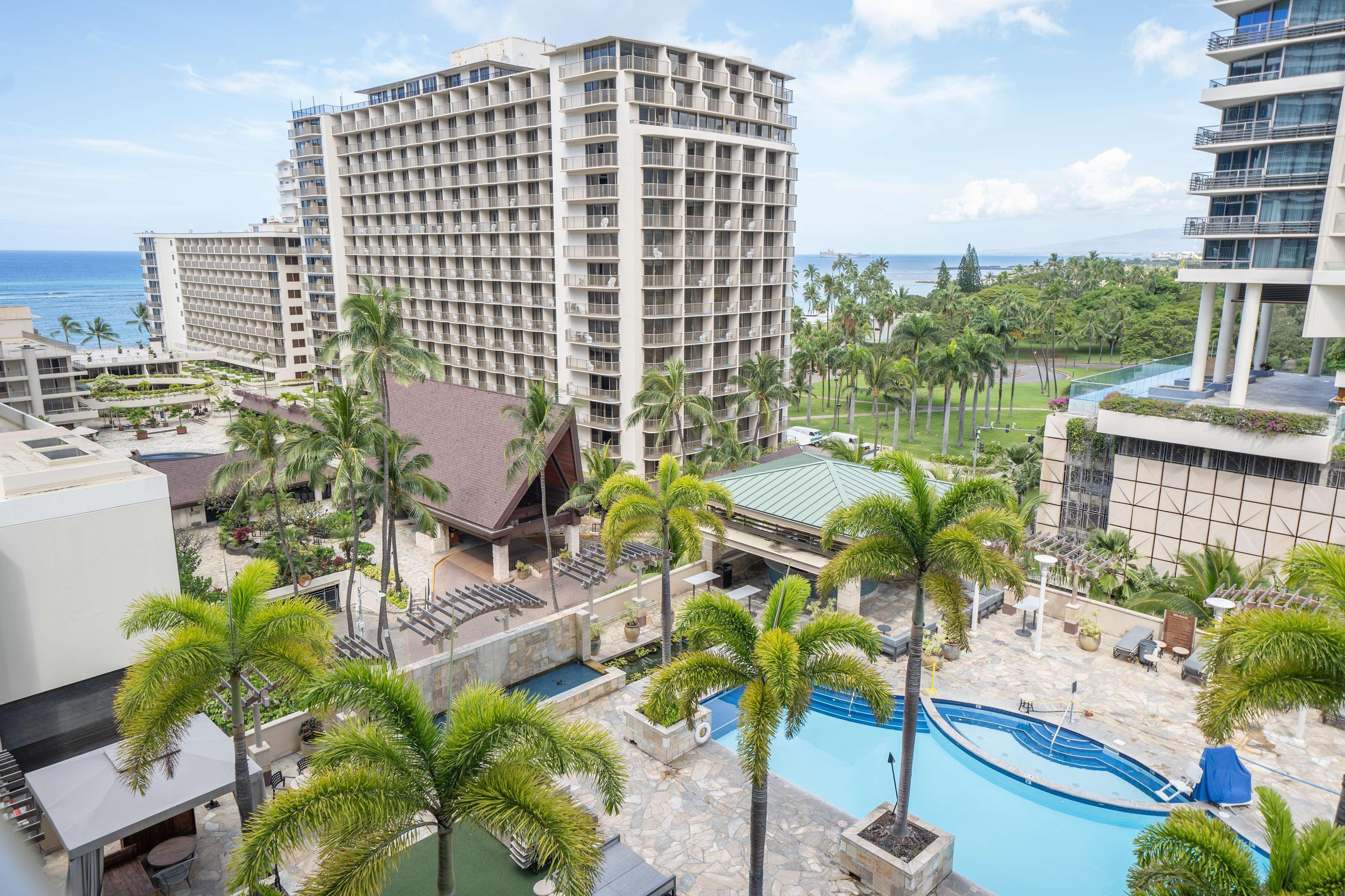 Embassy Suites By Hilton Waikiki Beach Walk Honolulu Extérieur photo
