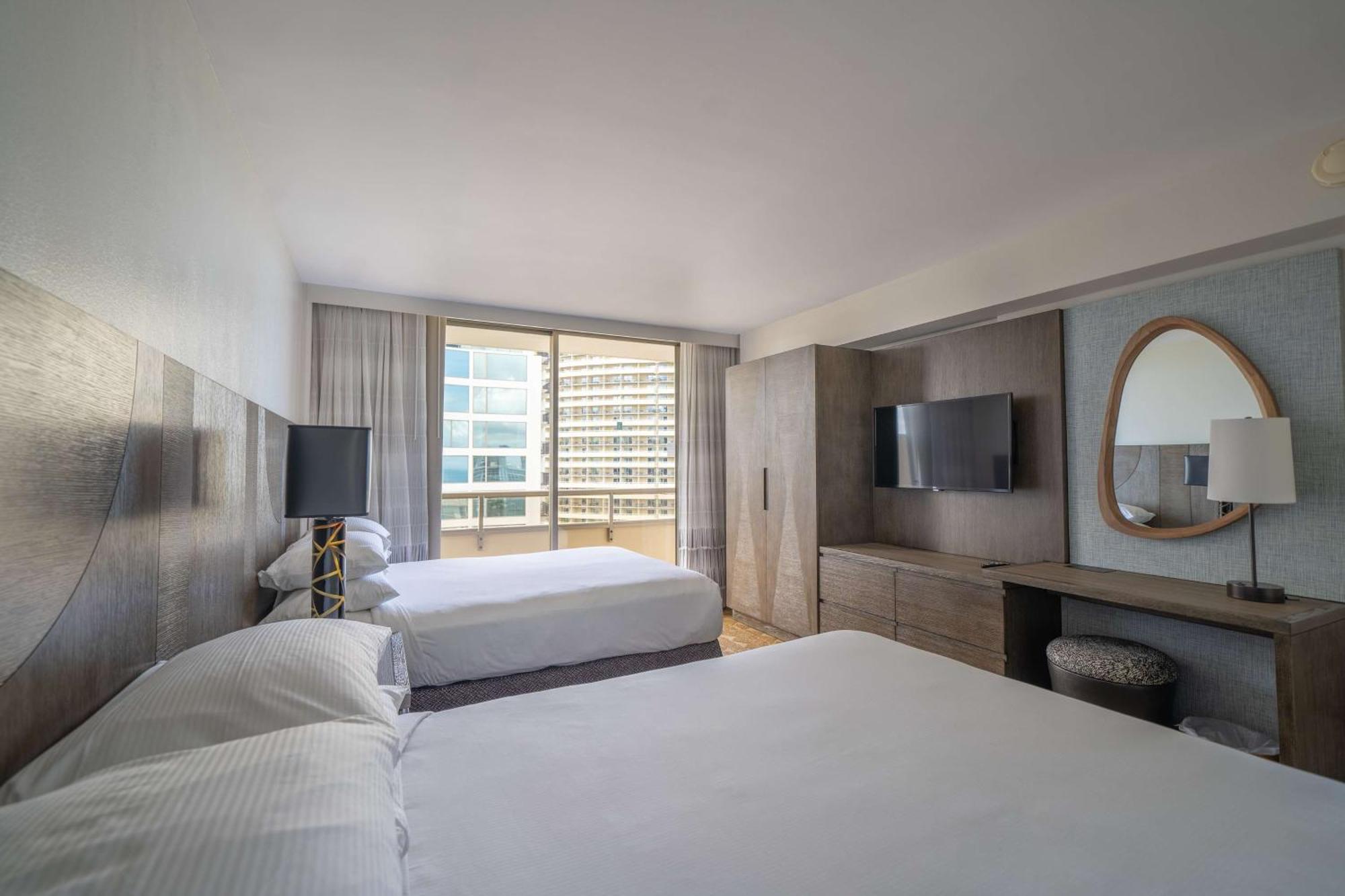 Embassy Suites By Hilton Waikiki Beach Walk Honolulu Extérieur photo