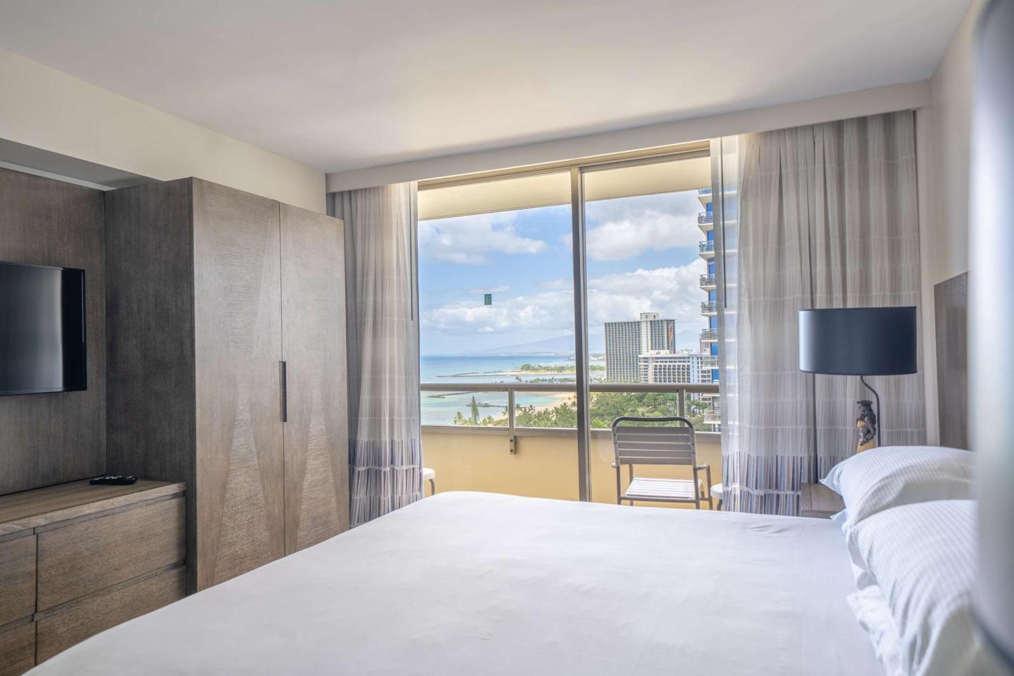 Embassy Suites By Hilton Waikiki Beach Walk Honolulu Extérieur photo