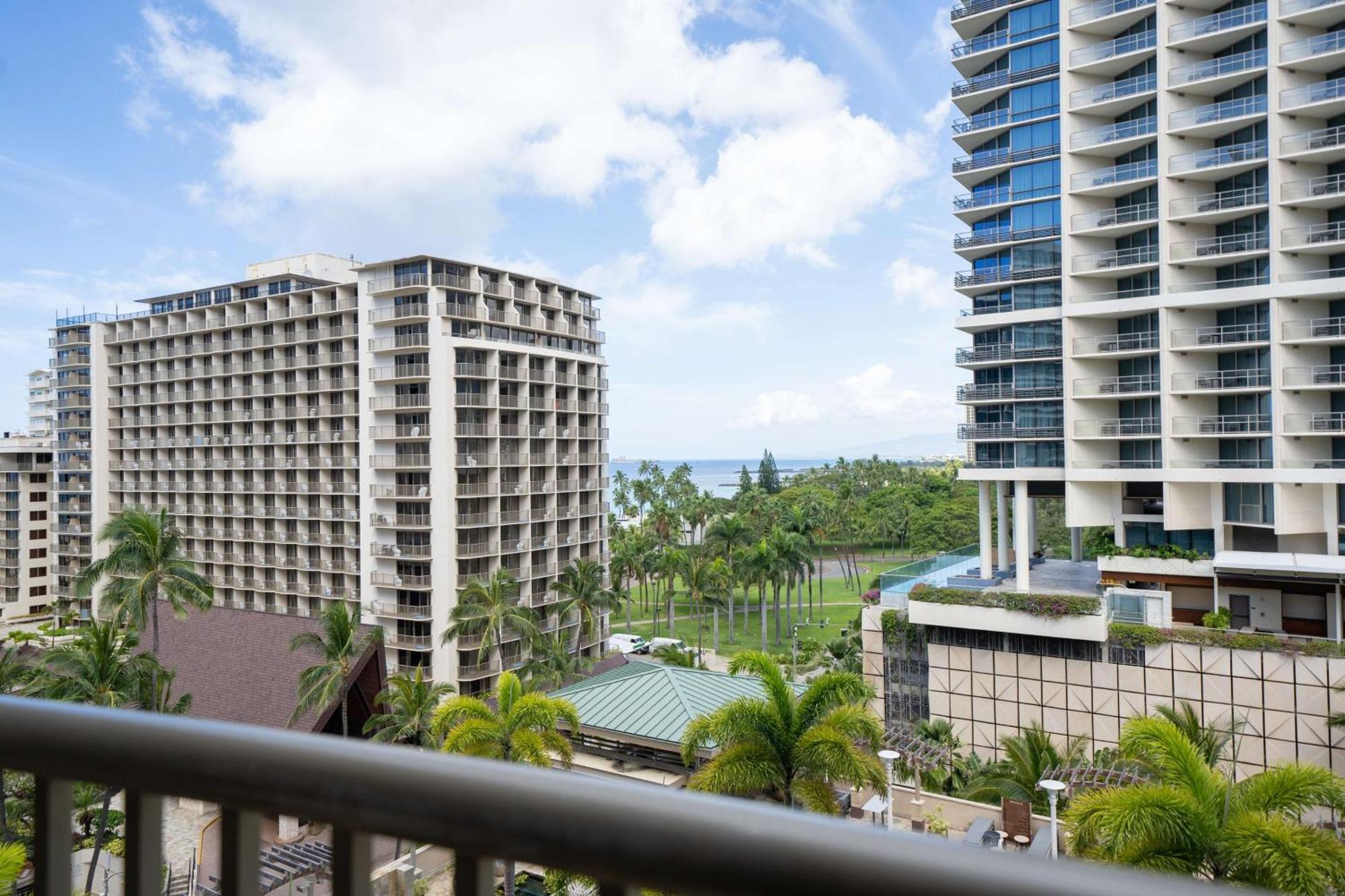 Embassy Suites By Hilton Waikiki Beach Walk Honolulu Extérieur photo
